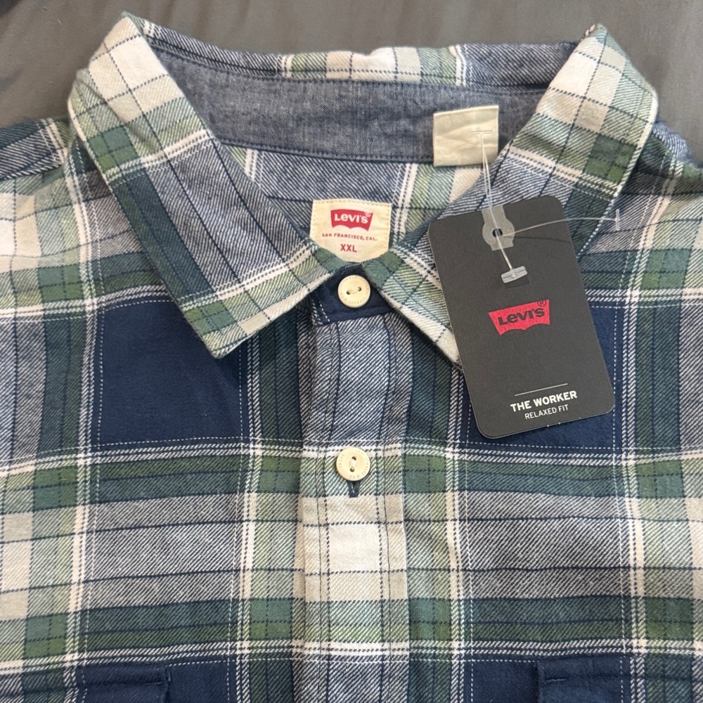 Levi's Men's Navy and Forest Plaid Shirt (100% Cotton, size: XXL)